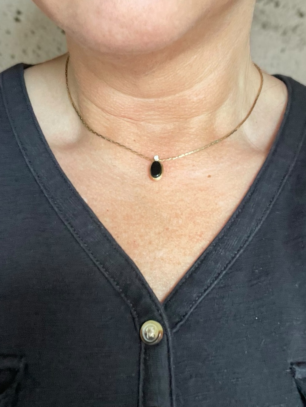 Signed Avon Black Cabochon Crystal Accent Gold Tone Pendant Necklace